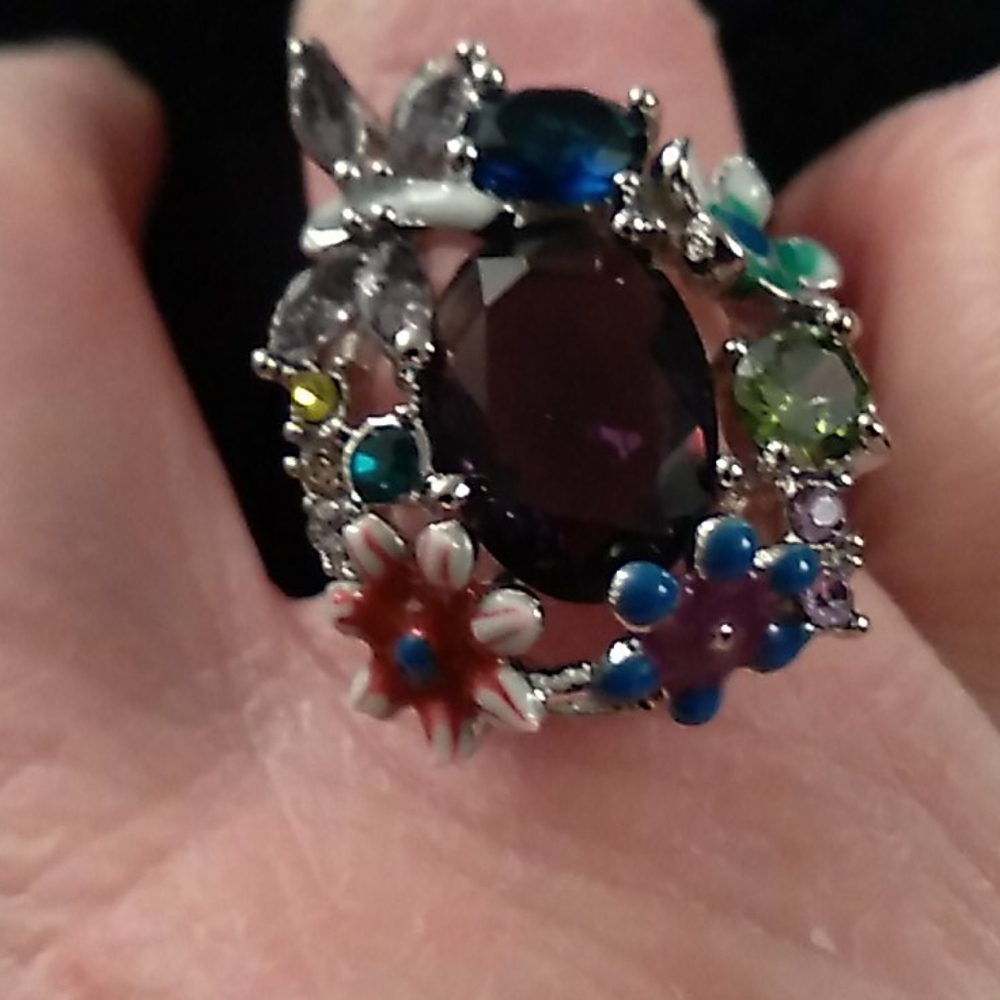 NEW- Ring...Cocktail Ring - size 8